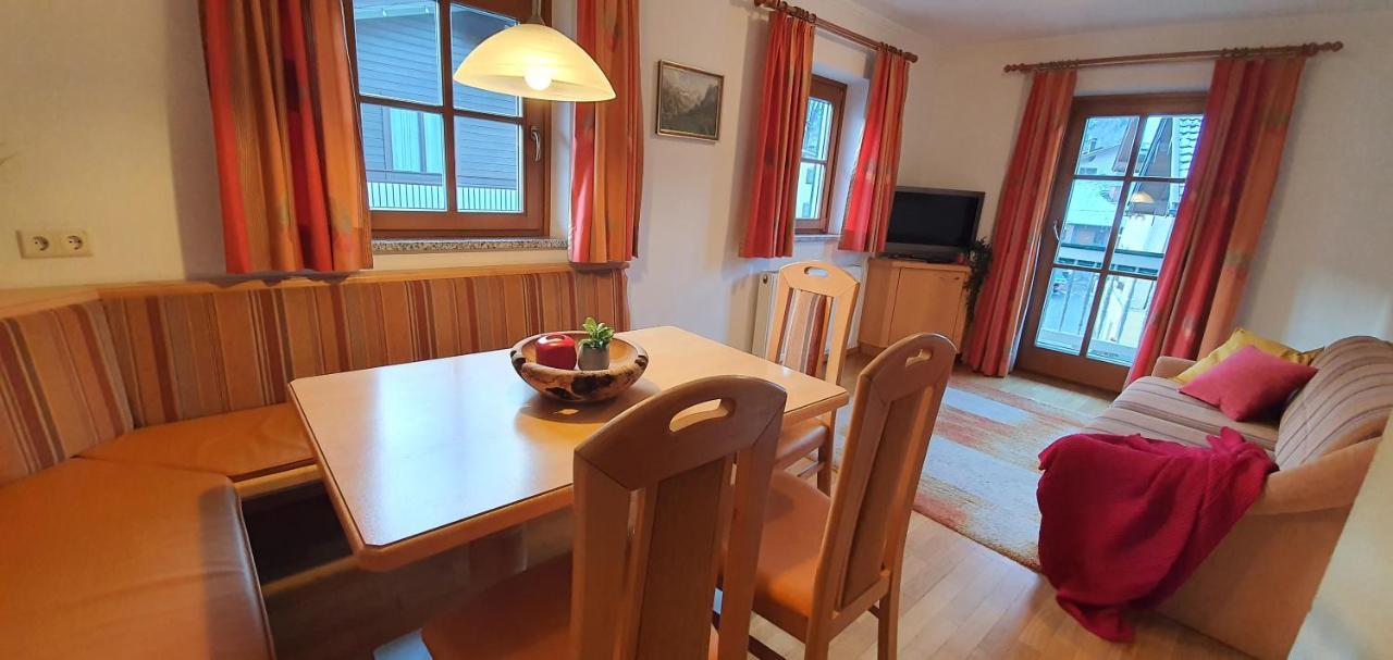 Schlosserhaus Appartements Wagrain Exteriör bild